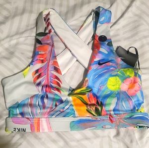 Nike INDY Light Bra